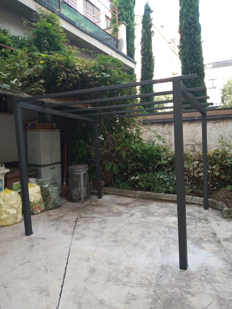 arredamento esterno in ferro fabbro milano rg