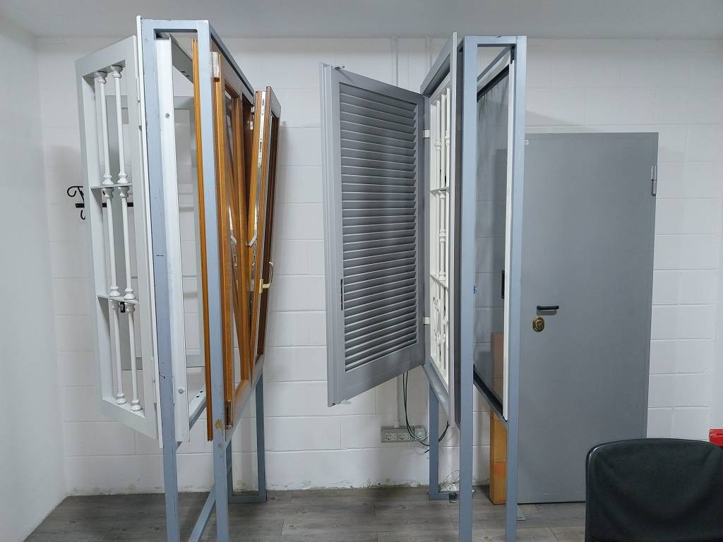 persiane e finestre a milano fabbro rg